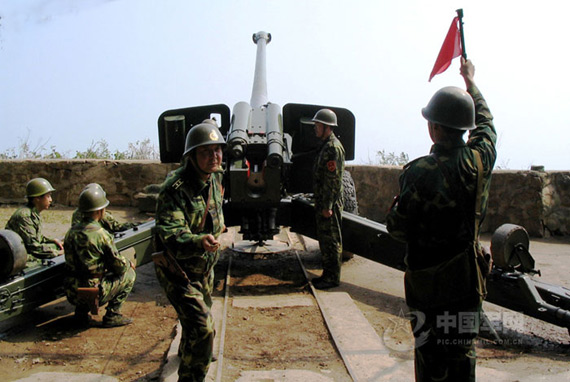关于顽强作战全力攻守，球队打破僵局全面开火的信息